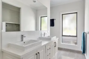 Diamond Bay Beach House: brand new - Image 5