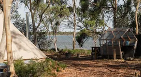 Numie Glamping Waterfront Frecinyet Escape - Image 4
