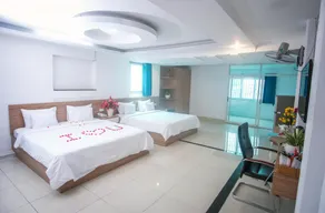 H79 Hotel - Image 2