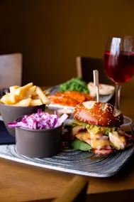 The Kings Head Inn, Home of The Acle Steak - Image 3