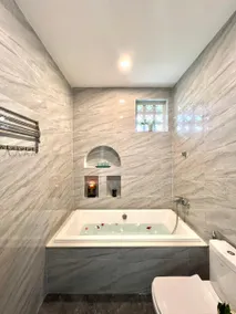 New and spacious villa with 3 private bedrooms and swimming pool, 5 minutes to Han river, free parking - Image 4