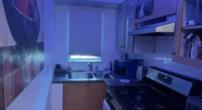 Hotel Room 2 - Image 4