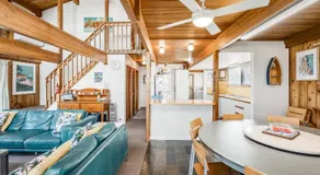 The Ark - Ocean Views & Coastal Ease - Image 4