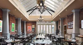 Craig's Royal Hotel - Image 2