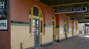 Shamrock Hotel Motel Temora - Image 3