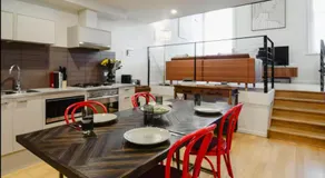Gorgeous Loft in Heritage Bldg - Image 2