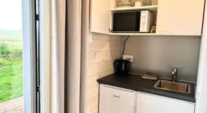 REY Stays - Small & Cozy Studio - Image 3