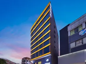 Luxury Hotel (Dongguan Buyaxiang Street Tourist Scenic Area) - Image 5