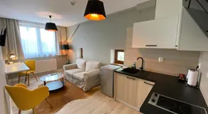 B&B ALIBI - Image 3