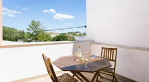 Casa Amarela Guesthouse - Image 4