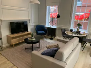 Gerrard Place by Aeria Apartments - Image 2