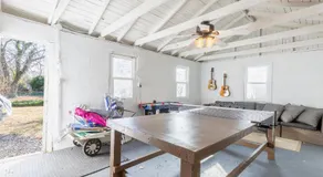 Cozy Beach Cottage Near The Bay - Image 5