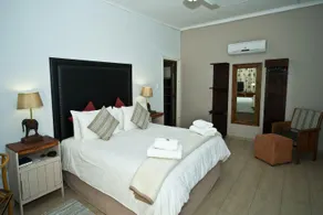 Bush Pillow Guest House - Image 5