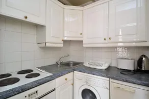 Kensington Court ApartHotel - Image 5