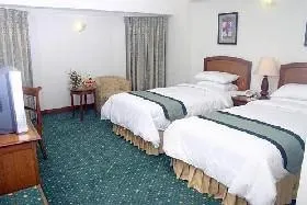 Embassy Inn Hotel - Image 2