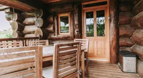 Newland Valley Log Cabins - Image 4