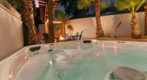 Stylish Apartments in Mission Hills with Outdoor Space - Image 4