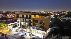 Sapphire Suites Luxury Living Apartments - Image 5
