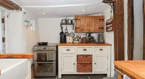 Carpenter's Cottage - Image 5