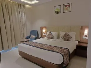 Hotel Four Element - Image 2