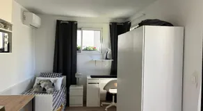 Chambre privée avec terrasse et jardin - Image 5