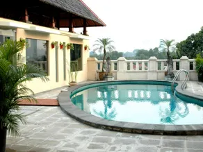 Grand Cemara Hotel - Image 5