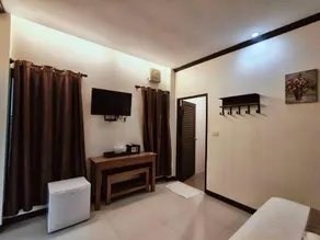 Bangrak Resort - Image 5
