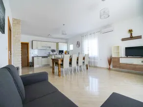 Holiday Home in Prkos with Private Pool - Image 5