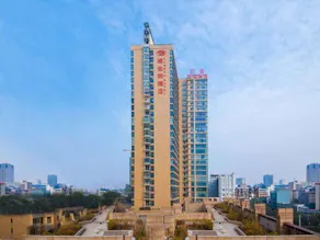Vienna Hotel Xianning hot spring center flower bed shop - Image 3