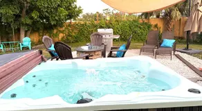 Escape near to Siesta Key with Hot Tub, BBQ, and Fire pit - Image 4