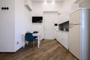 Villa In Bed Green Suite - Image 4