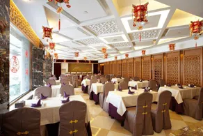 Yuhuagong Hotel - Image 2
