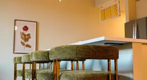 Peridot Suite - NEW 2bdrm 2bath Loft near Mass! - Image 4