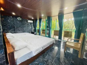 Quang Minh River View Hotel - Image 2