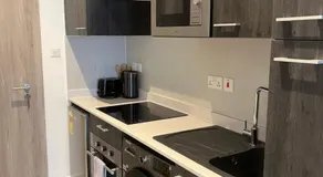 Loxwood House Apartments - Image 3
