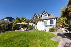 Wave Crest Resort - Image 3