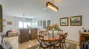 Chalet con Piscina en Aranjuez - Image 3