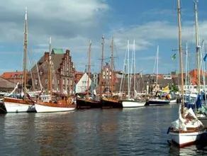 Hotel Am Alten Hafen - Image 1