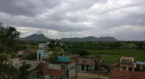 Selvalakshmi Restaurant and Lodge - Image 4