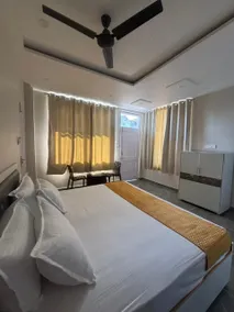 ZuZu Hostels Mcleodganj - Image 2