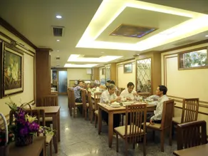 Lenid De Ho Guom Hotel - Image 3