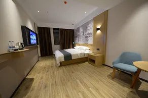 City Comfort Inn Zhongxiang Mochou Avenue - Image 2