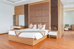 Private Balcony Hotel - Image 2