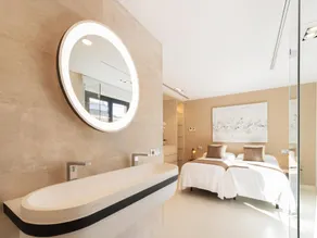 Villa in Buger With Rooftop Pool & Scenic Views - Image 2