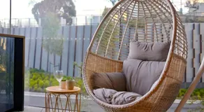 BW109 - Burwood Brickworks Stunning 1BR with FREE Parking 24hrs Store and Deakin University Nearby - Image 2