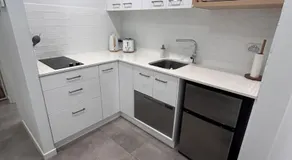 Location, location, location - modern studio - Image 4