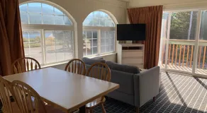 Surfside Resort - Image 5