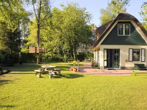 Villa Floresta com amplo jardim e terraço - Image 5