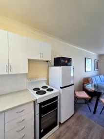 Tuncurry 2BR Walk to Lake - Image 4