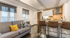 Appart 4 pers design et cosy avec Jardin au Cœur de Sélestat - Image 2